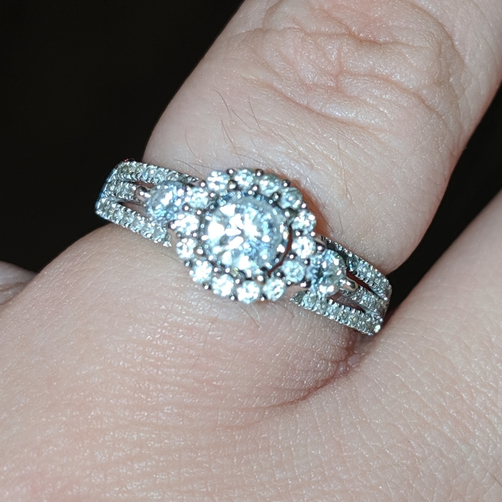Simply Vera Vera Wang diamond ring